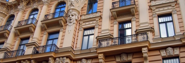 Vacker arkitektur i Riga i Lettland